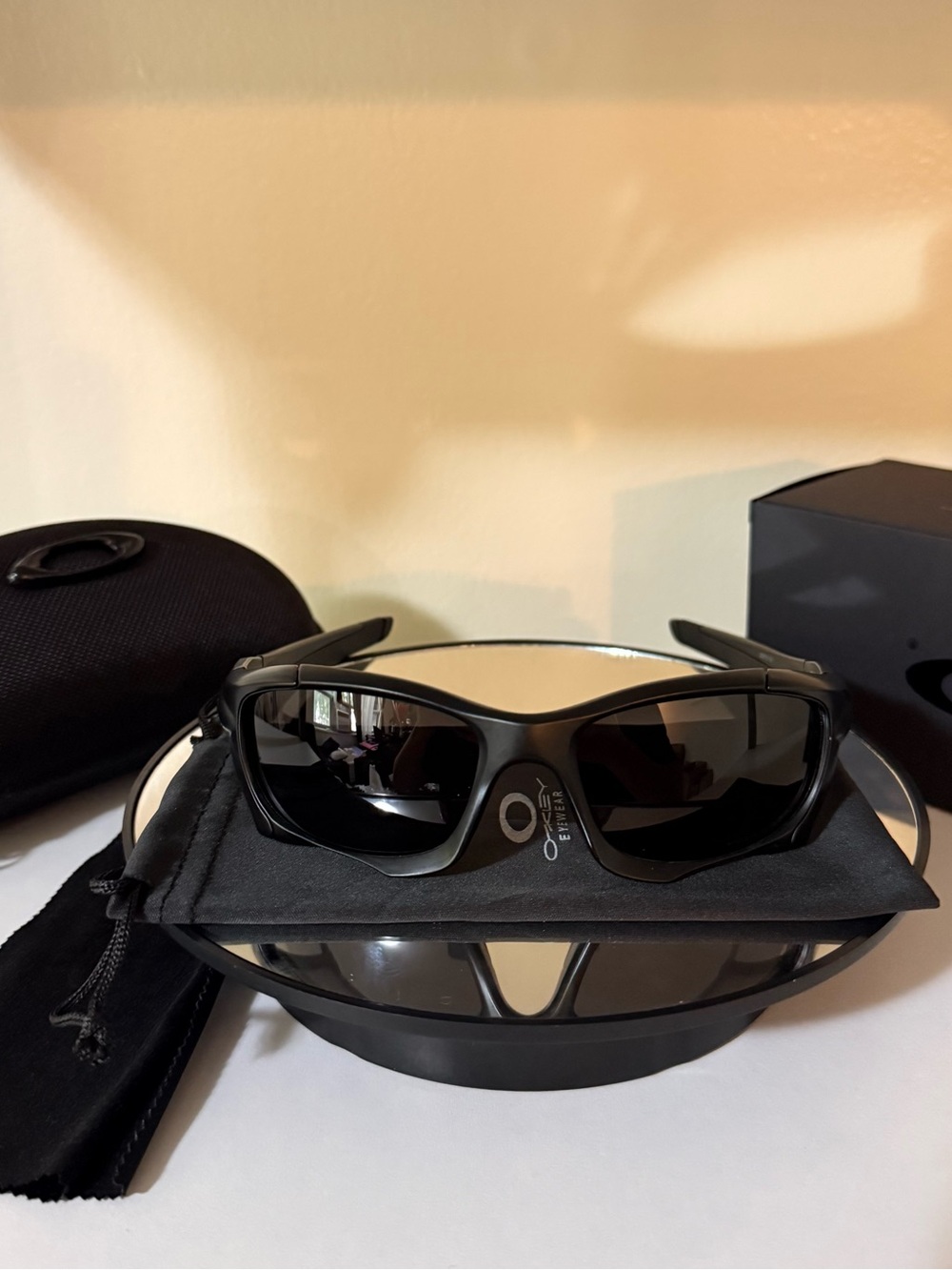 Oakley Men’s Black Wraparound Sunglasses with Dark Lenses